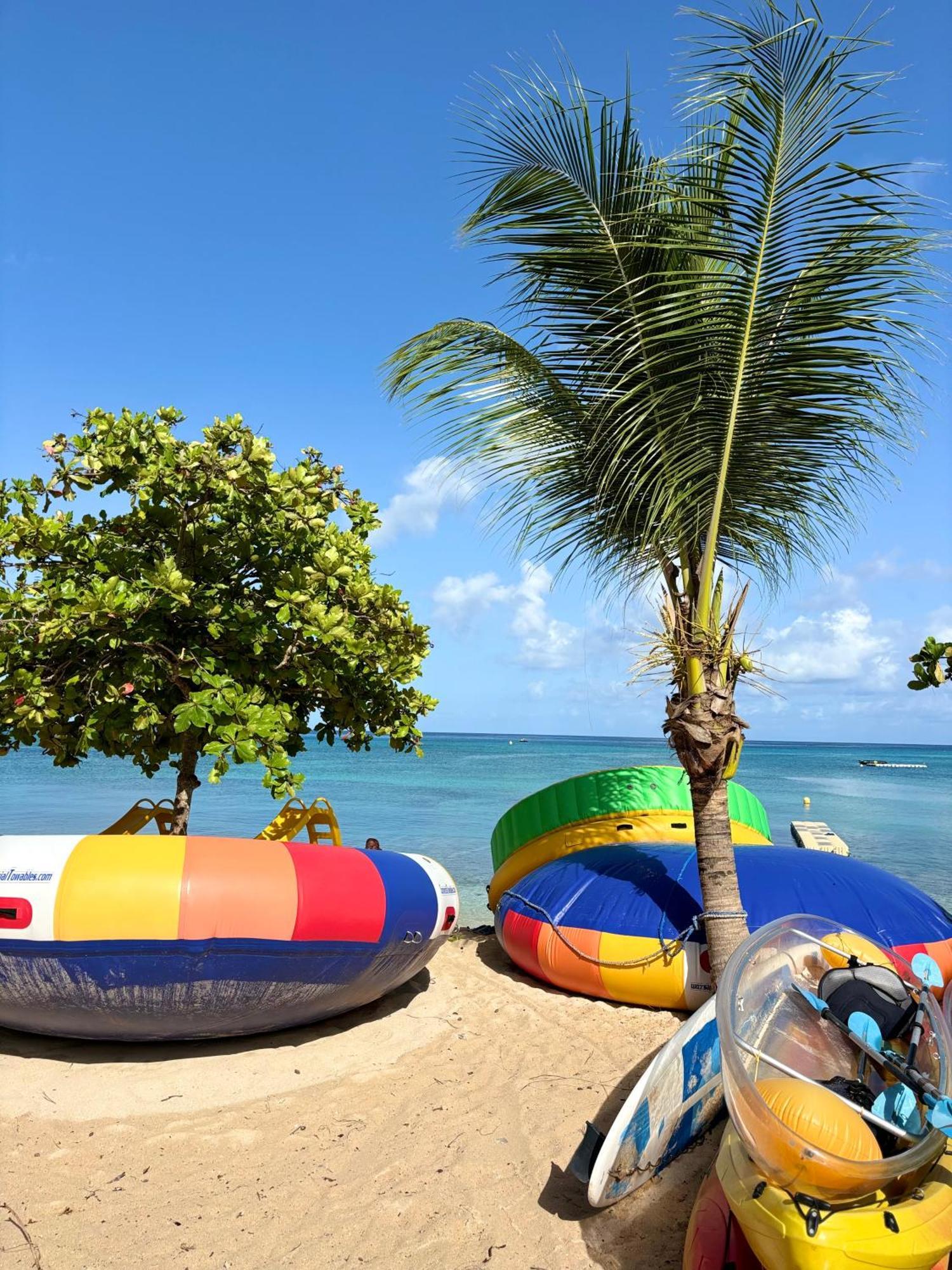 Lavann Wouj - Proche Des Plages Et Du Bourg Vila Anse-Bertrand Exterior foto